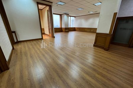 Dijual / Disewakan Office di Menara Sudirman Size 250 Sudah Renovasi Ready Move In - Jakarta Selatan