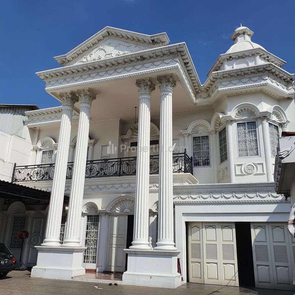 Jual Rumah SHM Sangat Mewah di Jaticempaka Kota Bekasi