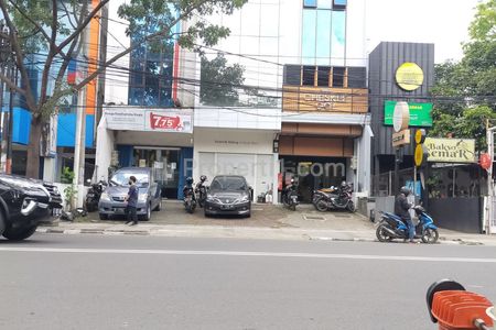 Disewakan Ruko 3 Lantai di Jalan Utama Buah Batu Bandung