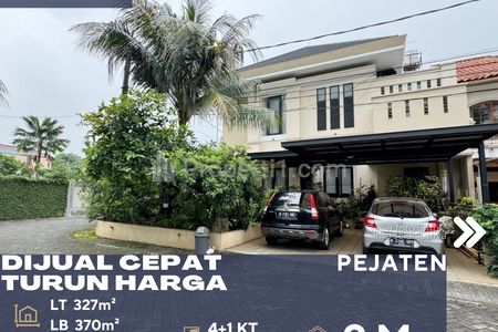 Dijual Rumah Dalam Townhouse Posisi Hook Turun Harga di Daerah Pejaten Jakarta Selatan