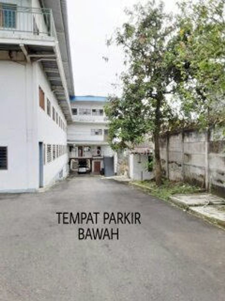Sewa Pabrik Luas Tanah 1.1 Hektar, Luas Bangunan 1 Hektar Tiga Lantai di Jalan Raya Jakarta Bogor, Cilodong, Depok, Jawa Barat