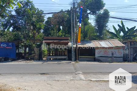 Dijual Tanah Murah Super Strategis Pinggir Jalan Raya Sorowajan Bantul Yogyakarta Dekat Amplaz, Jec