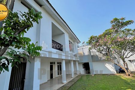 Disewakan Rumah untuk Rumah/Kantor di Area Kemang Jakarta Selatan STD505