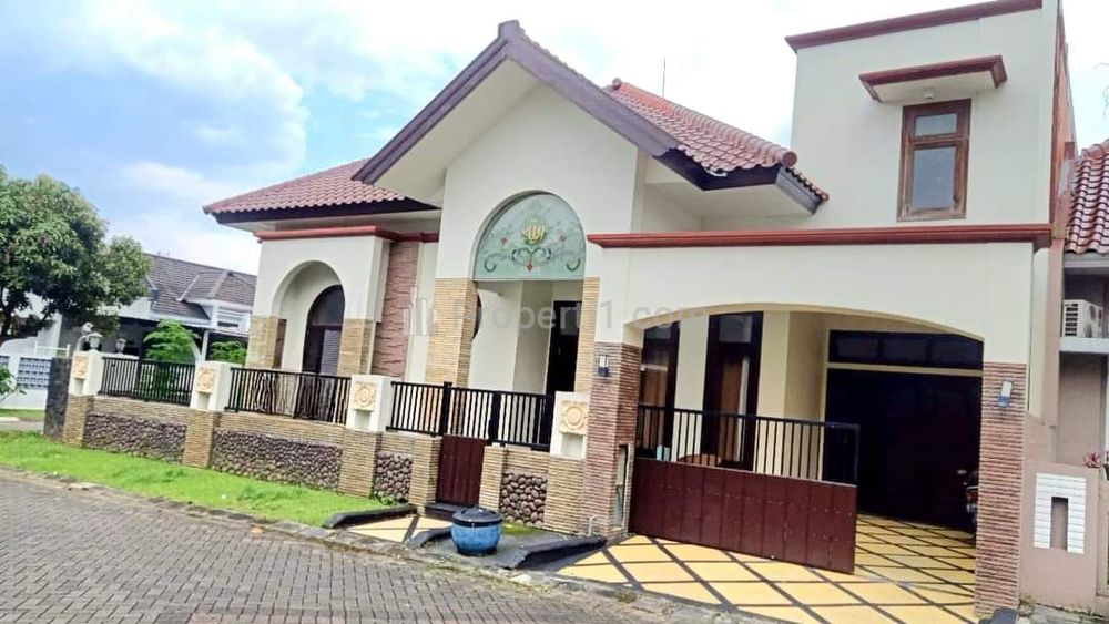 Dijual Rumah Hook di Perum Permata Jingga Suhat Malang, Full Furnish dan Dekat Kampus UB