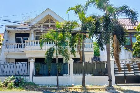 Rumah Dijual di Ketintang Madya Surabaya Selatan Minimalis Strategis