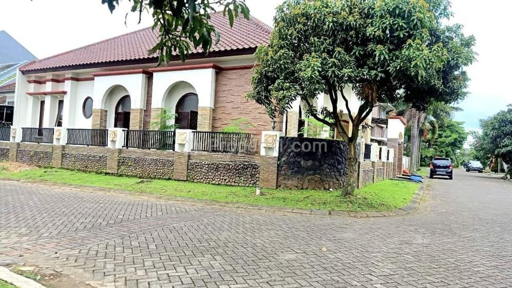 Dijual Rumah Hook di Perum Permata Jingga Suhat Malang, Full Furnish dan Dekat Kampus UB