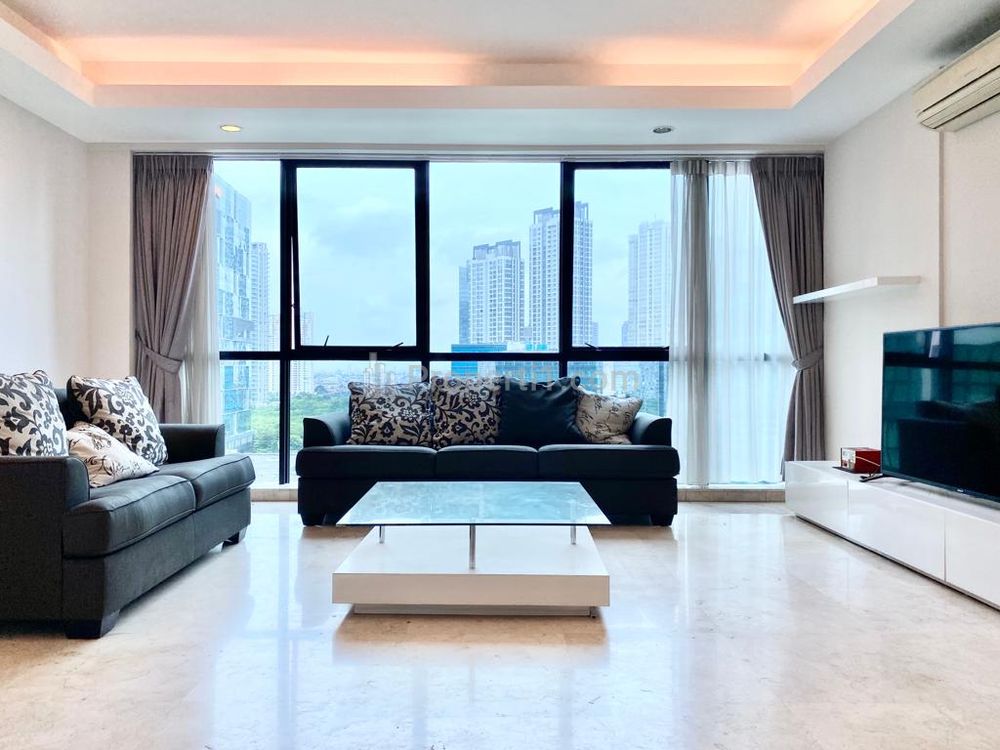 Disewakan Setiabudi Residence Apartment Strategic Location in South Jakarta City - 3+1BR Full Modern Furnished and Very Good Condition