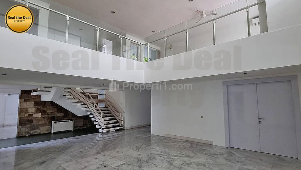 Disewakan Rumah Luas Bisa untuk Kantor di Kemang Jakarta Selatan STD509