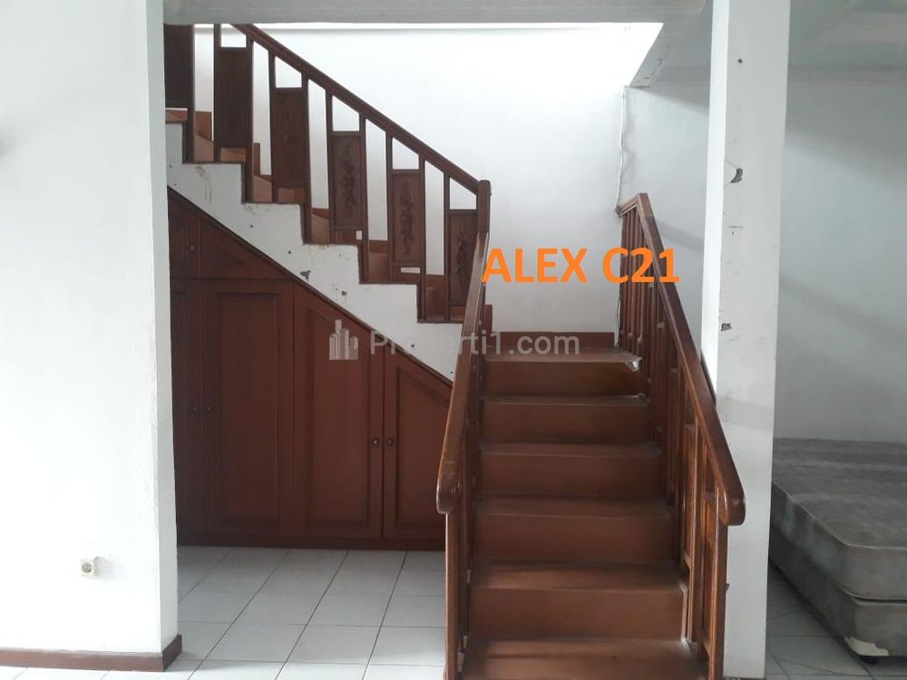 Dijual Rumah di Kompleks MPR Cilandak, Jakarta Selatan