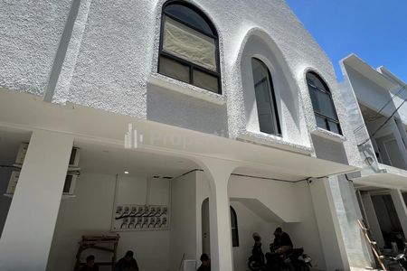 Dijual Kost Exclusive Furnish 14 Kamar Full Penghuni di Jl. Magelang Km 3 Yogyakarta