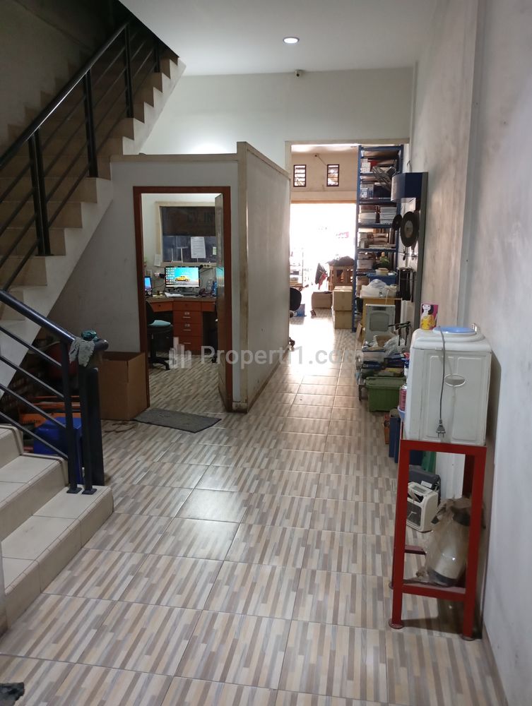 Dijual Ruko Gandeng di Jln. Mustafa (Daerah Krakatau) Medan