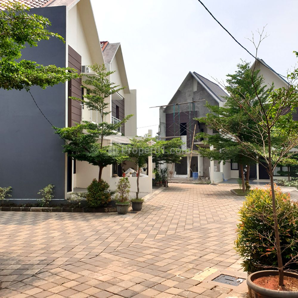 Jual Rumah Cluster di Pinggir Jalan Radar Auri Cimanggis, Dekat Tol Cibubur dan Cijago, Lokasi Nyaman dan Asri - Green Lovina Cibubur Residenc