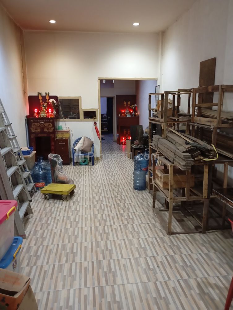 Dijual Ruko Gandeng di Jln. Mustafa (Daerah Krakatau) Medan