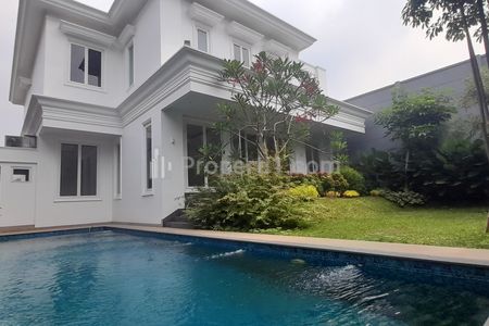 Jual Rumah Baru American Classic Tiga Lantai, Kolam Renang, Lingkungan Aman, Dekat Senayan, Simprug, SCBD, Kebayoran Baru, Jakarta Selatan