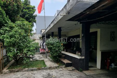 Dijual Rumah Tua, Berada di Zona Bebas Ganjil Genap, Lokasi di Kebayoran Baru Jakarta Selatan