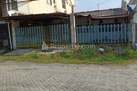 Dijual Bangunan Hitung Tanah di Kupang Baru Surabaya Barat Lokasi Strategis