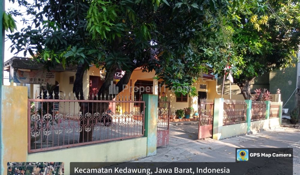Tampak depan