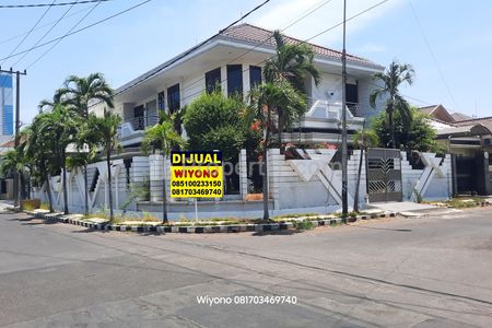 Jual Rumah Dharmahusada Indah Hook Dekat Galaxy Mall, Surabaya