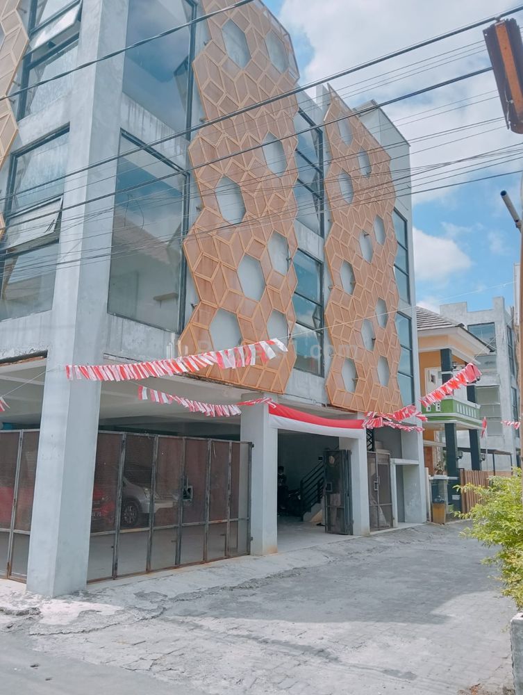 Dijual Kost Exclusive 4 Lantai Timur Hotel Sheraton Maguwoharjo Yogyakarta