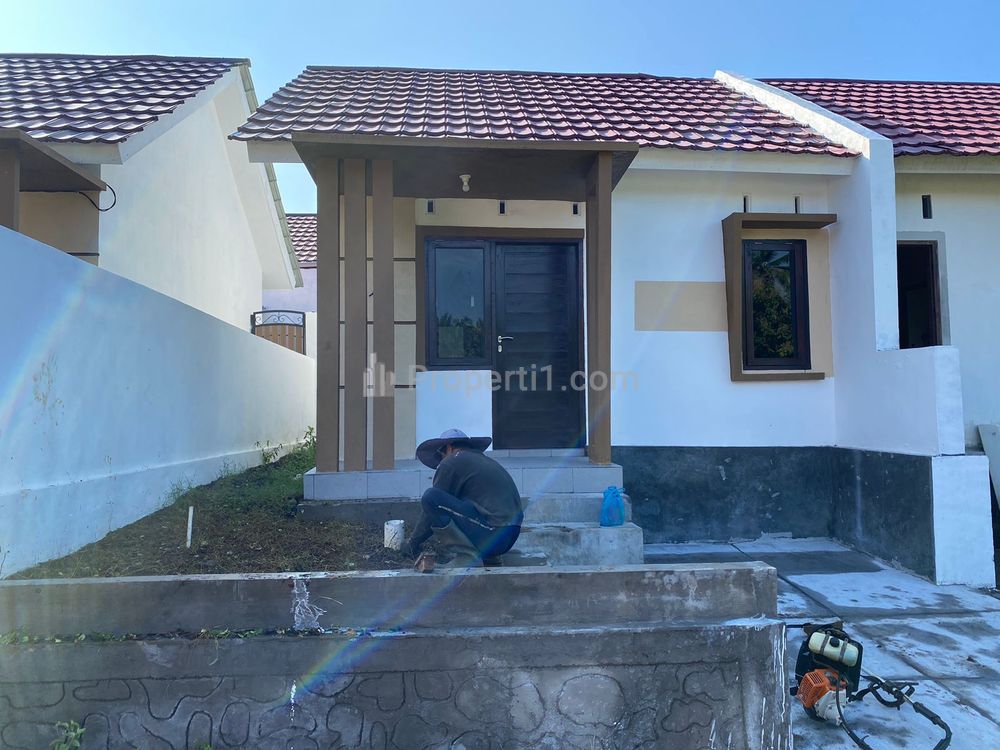 Dijual Rumah 1 Lantai Siap Huni 2 Kamar Tidur di Selemadeg Timur Tabanan Bali