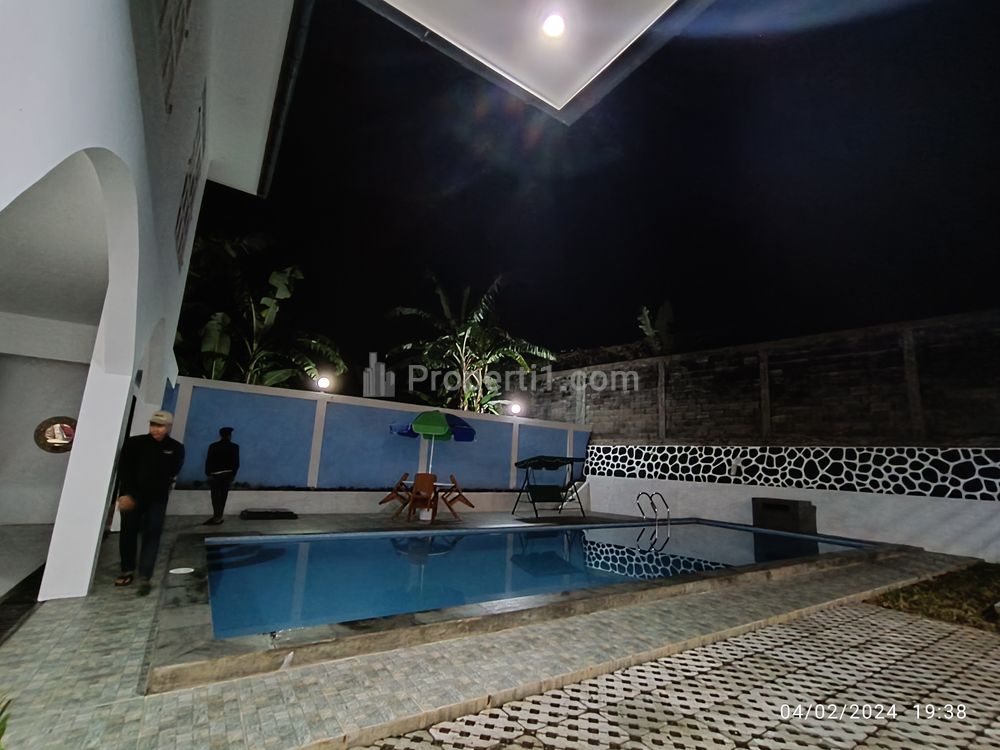 Disewakan Villa di Cisarua Puncak Bogor