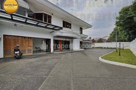 Disewakan Rumah Luas di Area Kemang/Pejaten Jakarta Selatan STDN0141