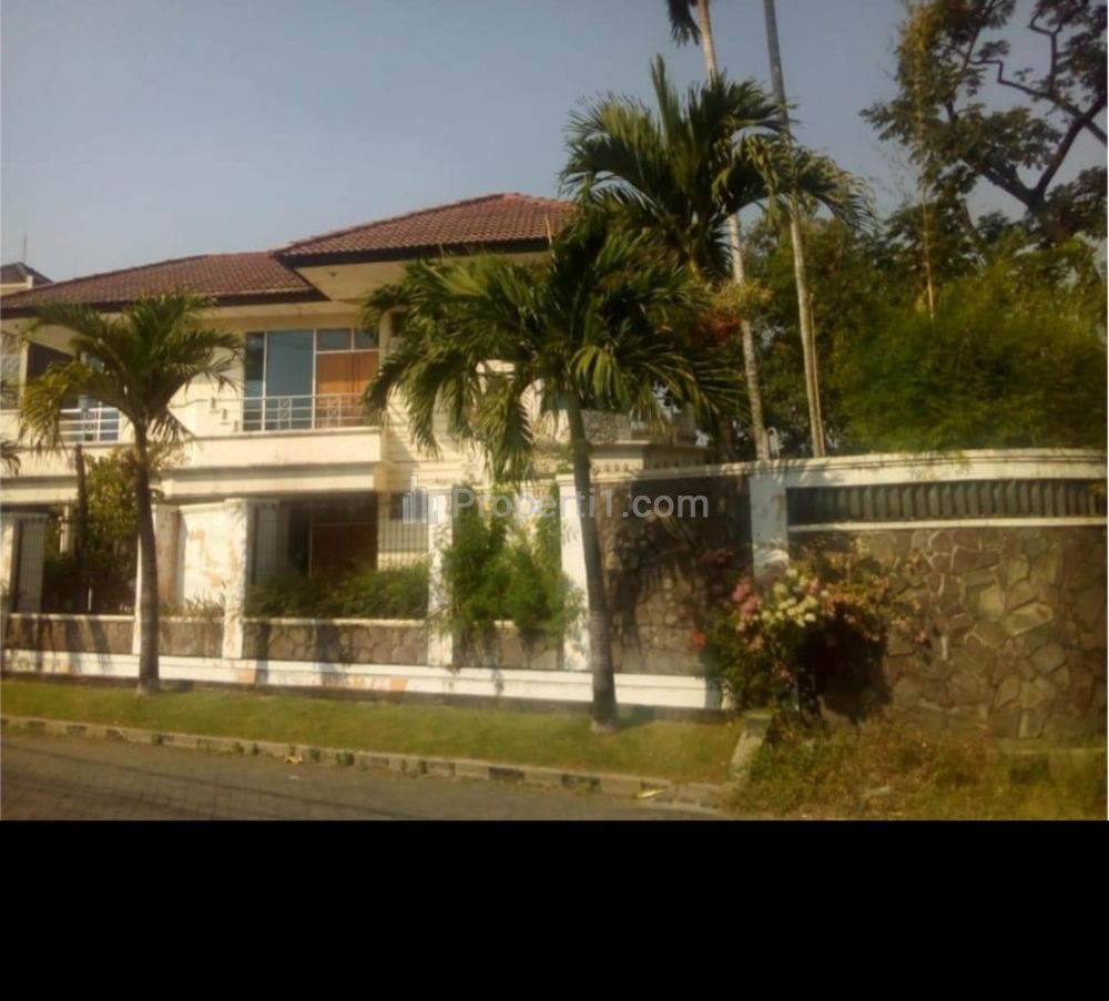 Dijual Rumah di Jalan Tenggilis Utara Surabaya Selatan Dekat UBAYA, Rungkut, UPN - MURAH LUAS