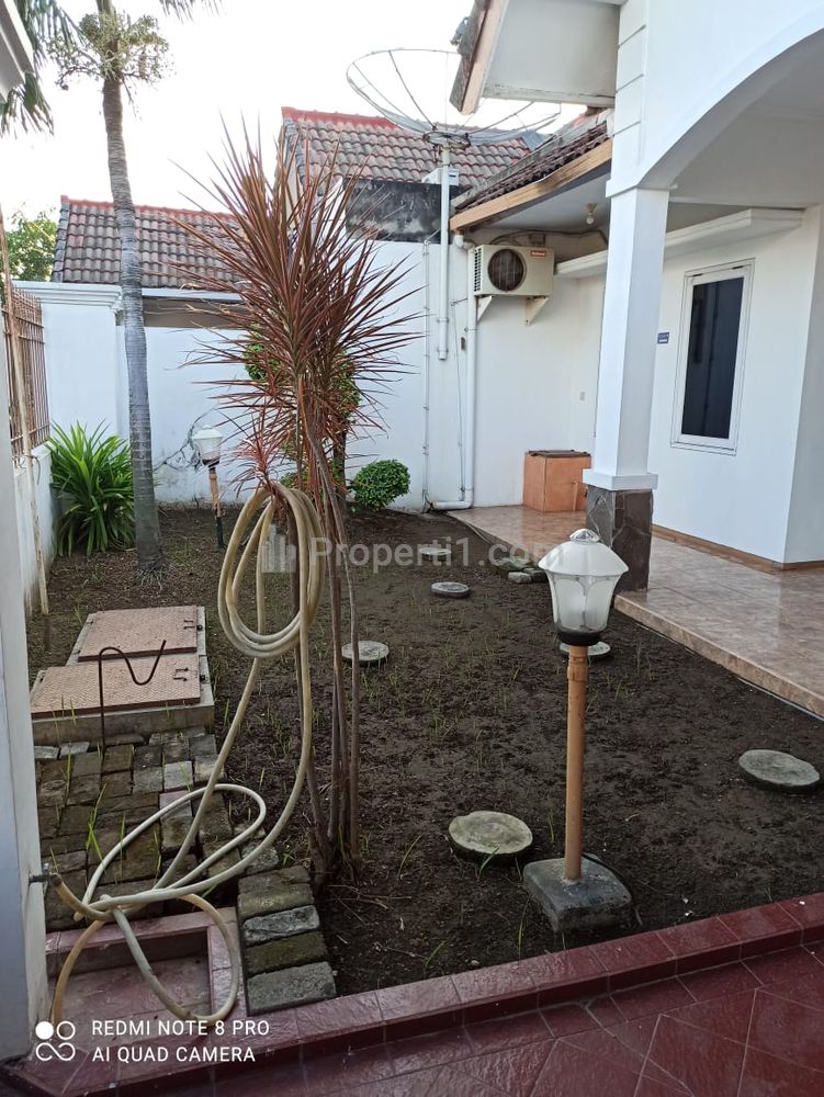 Jual Rumah Semi Mewah Lokasi di Nirwana Eksekutif Surabaya