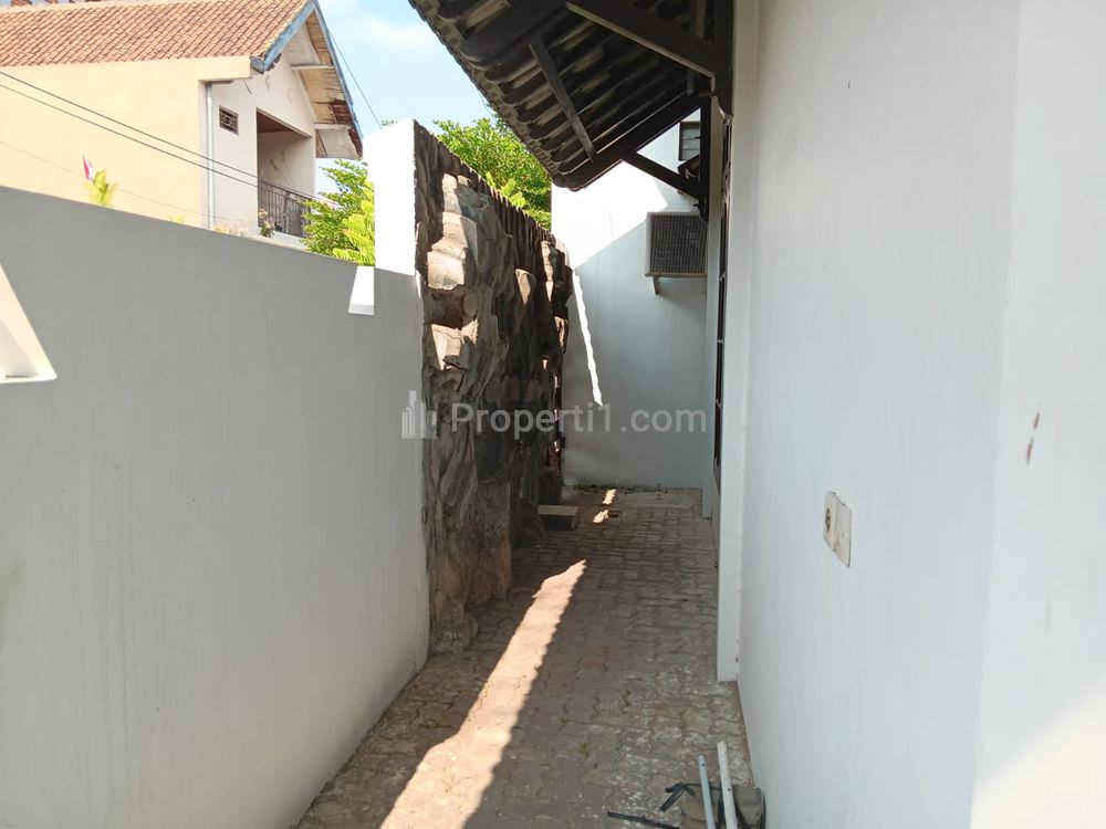 Dijual Segera Rumah Luas di Tirto Mukti Dekat Kampus AMNI USM Superindo, Semarang