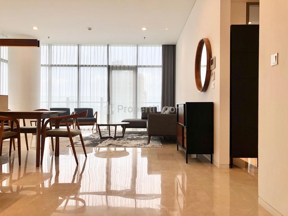 Disewakan Luxurious Apartment at Verde Two Type 3+1BR Full Modern Furnished - Strategic Location in South Jakarta