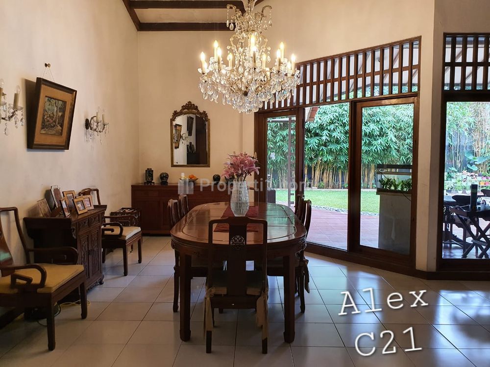 Dijual Murah Rumah Klasik di Jl. Bangka, Mampang Prapatan, Jakarta Selatan