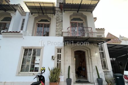 Dijual Rugi Rumah (2 Gandeng) di Lippo Karawaci - Tangerang