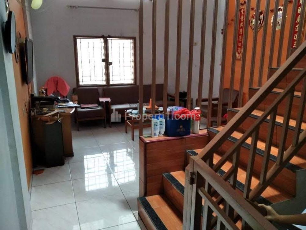 Jual Rumah Komplek Royal Residence Medan