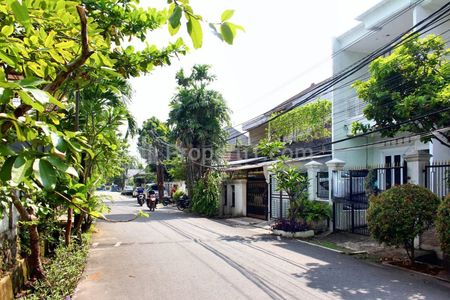 Jual Rumah 2 Lantai Siap Huni di Komplek IKIP Duren Sawit Jakarta Timur