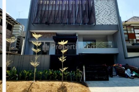 Dijual Rumah Citraland Golf Area Somerset - Bukit Golf Internasional Surabaya - NEW Split Level Modern Desain