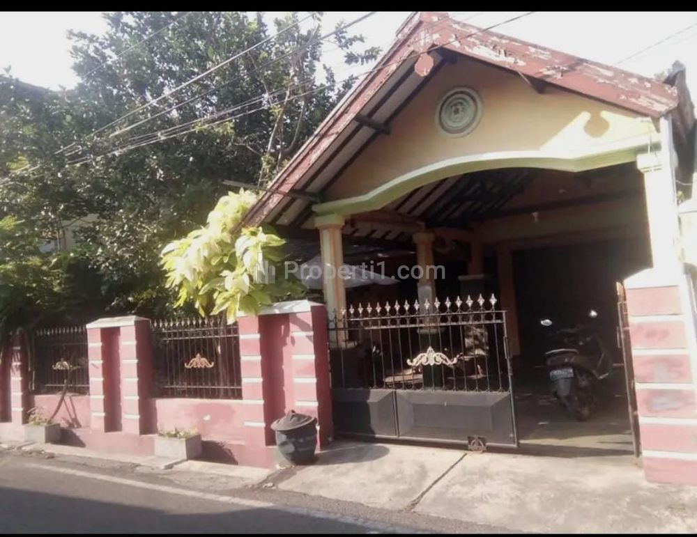 Dijual Rumah di Bantaran Cengger Ayam Malang, Luas Tanah 325 m2