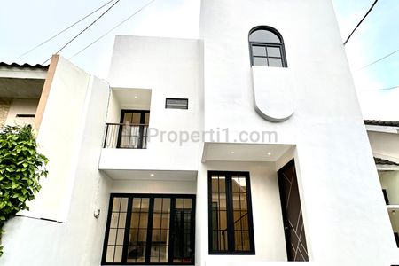 Dijual Rumah Baru Konsep American Modern di Tasikmadu Malang