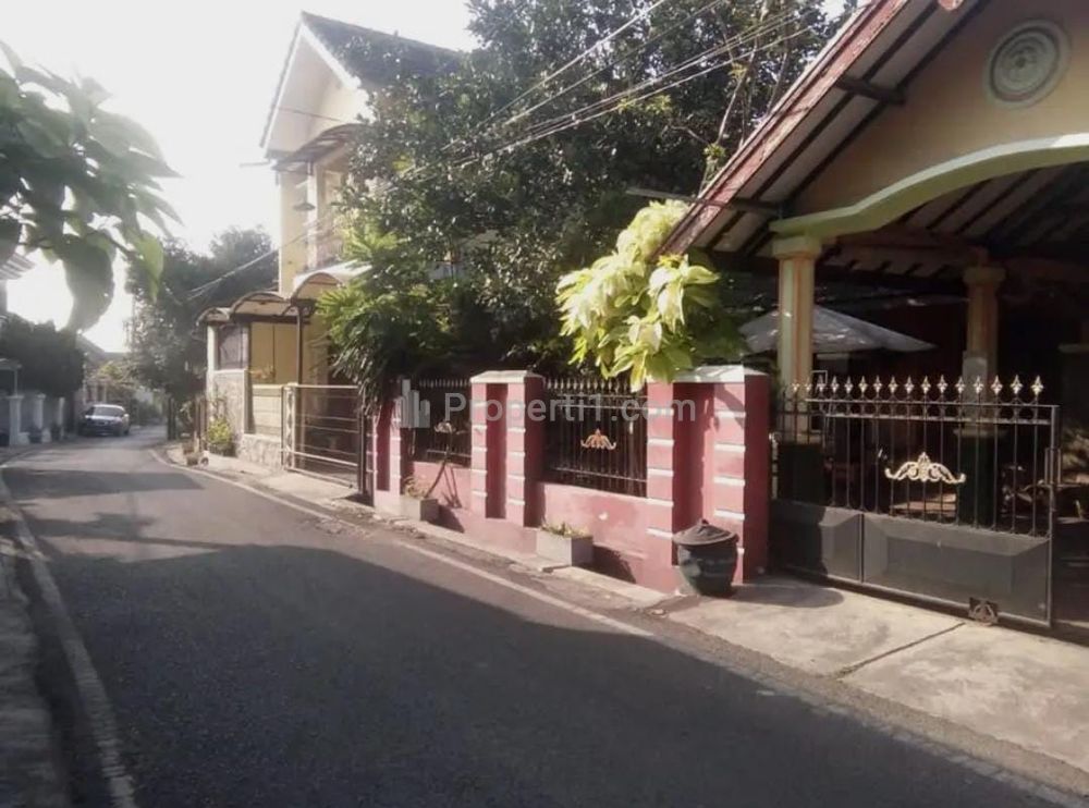 Dijual Rumah di Bantaran Cengger Ayam Malang, Luas Tanah 325 m2