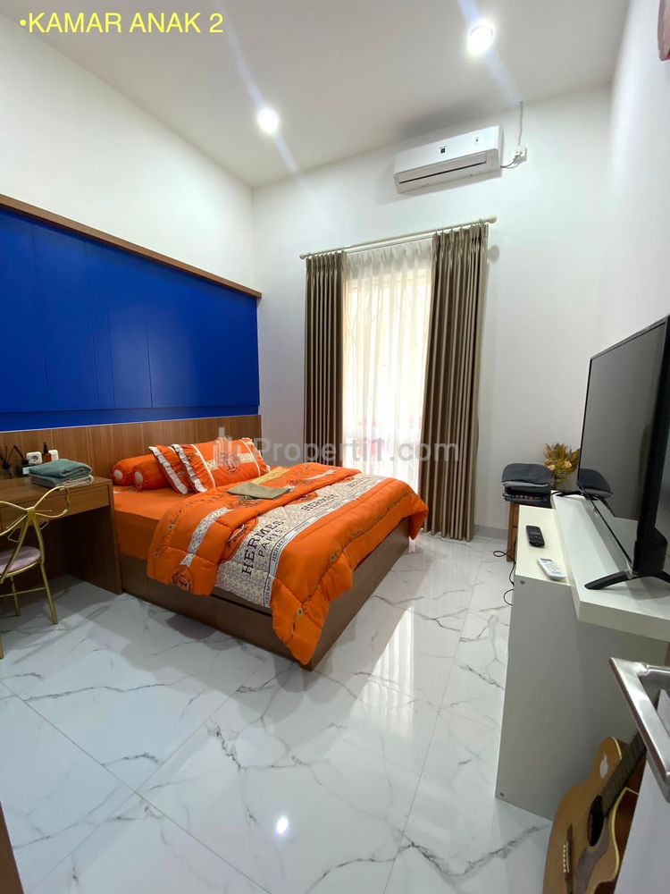 Dijual Rumah Furnished di Komplek Kencana Loka BSD, Tangerang Selatan