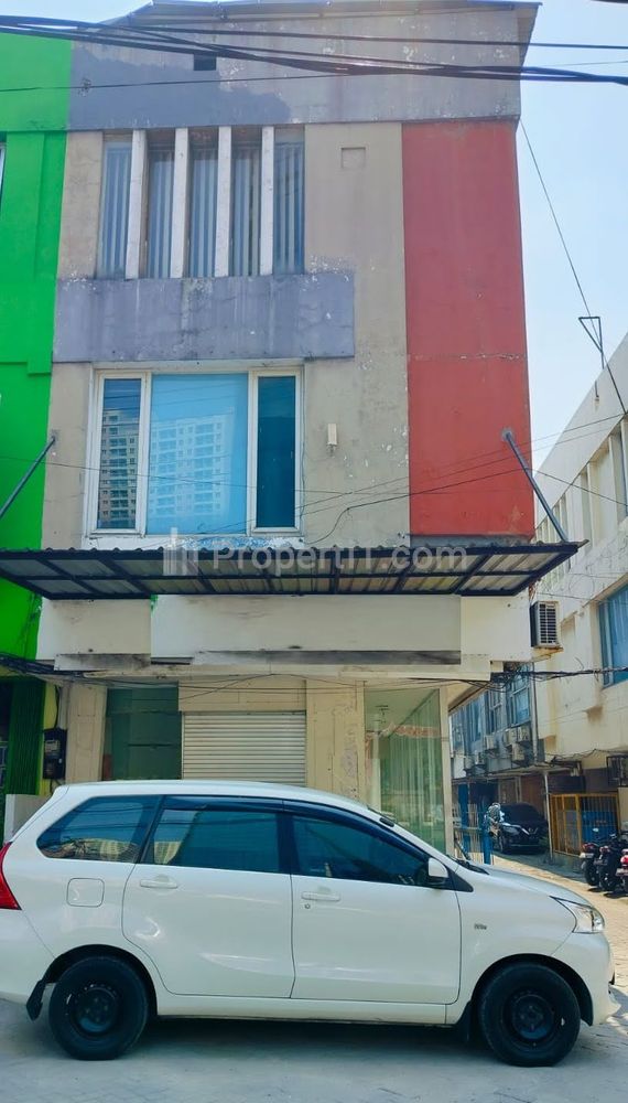 Ruko Dijual/Disewakan Surya Inti Permata Surabaya Barat Strategis Siap Huni