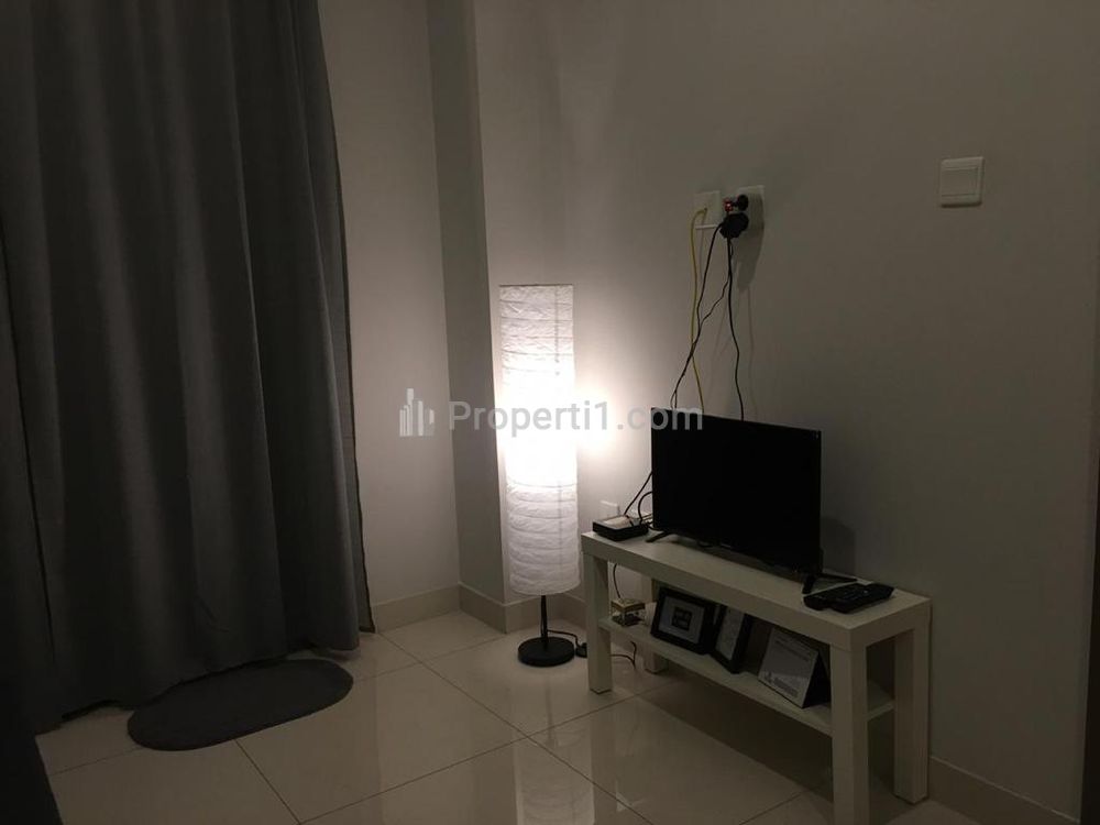 Sewa Murah di Bawah Pasaran Apartemen Taman Anggrek Residences 1 BR 38 m2 Full Furnished