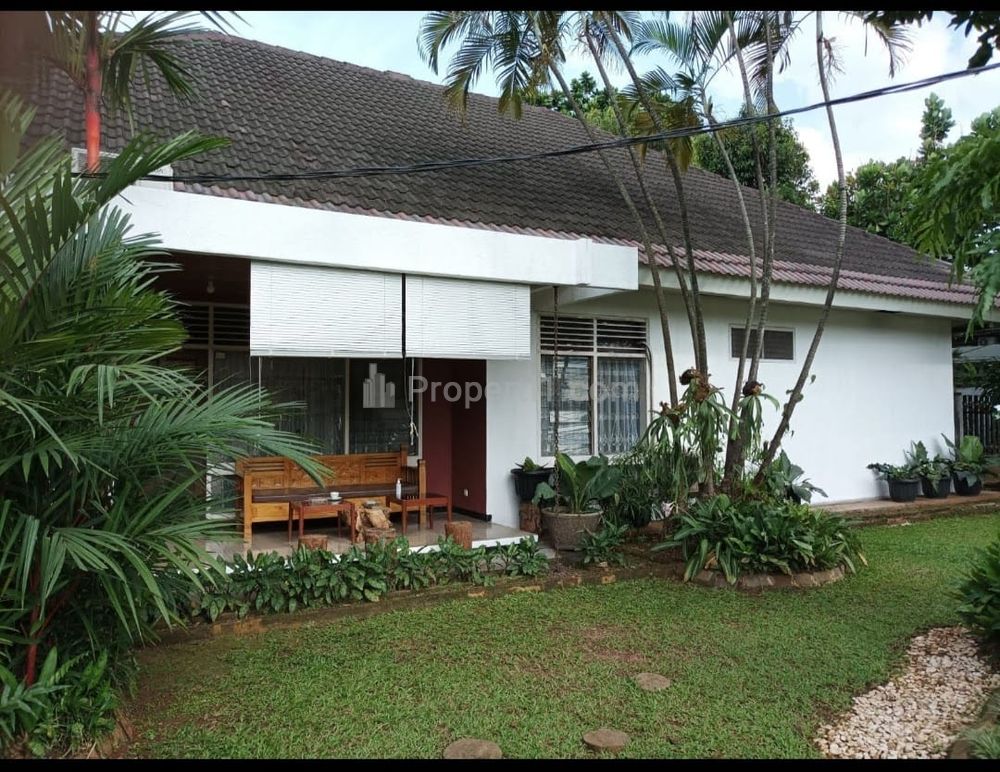 Dijual Rumah Nyaman dan Asri di Cilandak Barat, Jaksel