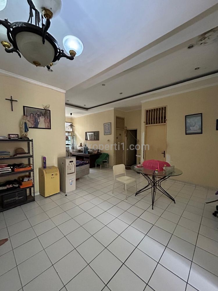 Dijual Murah Rumah di Villa Melati Mas Serpong, Tangerang Selatan