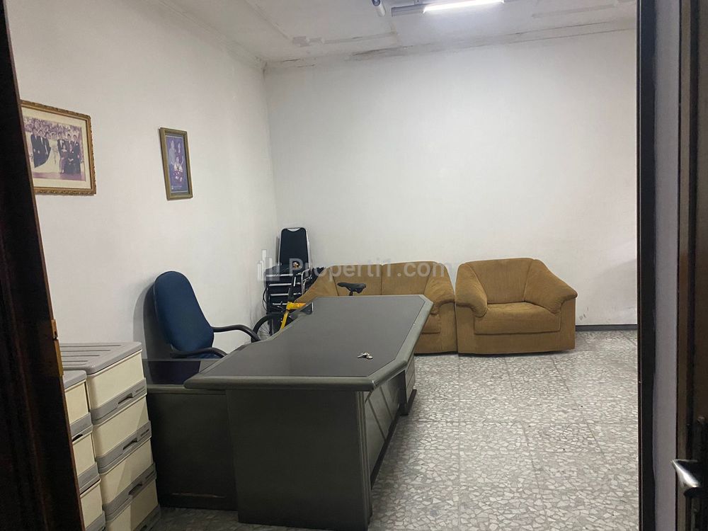 Dijual Rumah di Raya Manyar Rejo Surabaya Timur, Murah Siap Huni