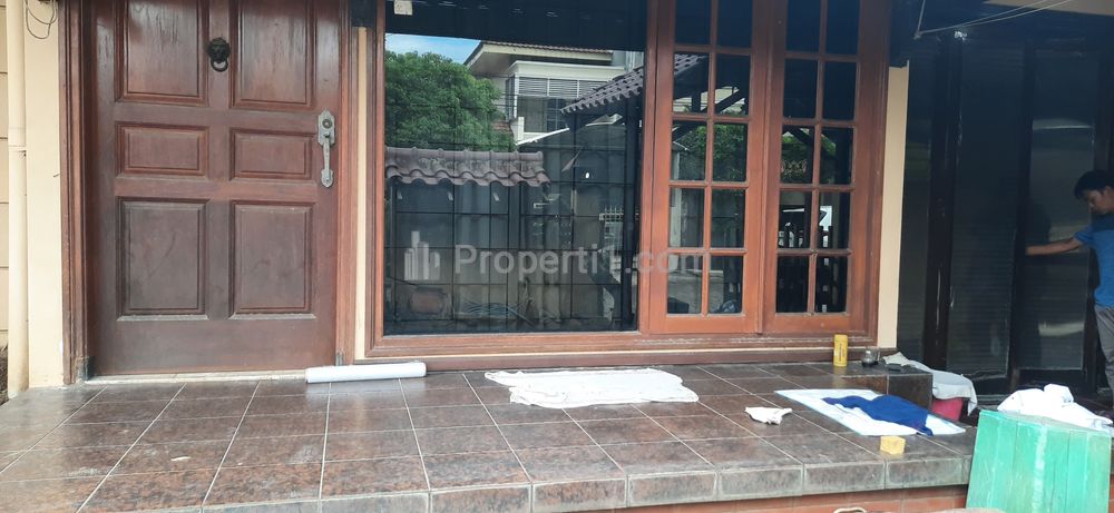 Jual Rumah di Tengah Kota Surabaya - Dharmahusada Utara