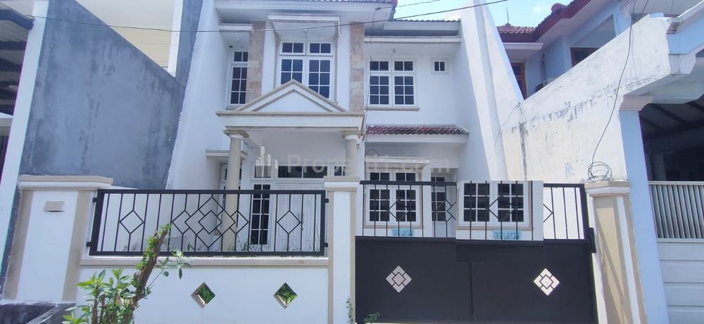 Rumah Dijual  Taman Pondok Indah Surabaya Barat Minimalis Siap Huni