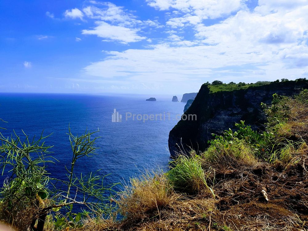Dijual Tanah Komersial View Laut dari Tebing di Klungkung Nusa Penida Bali