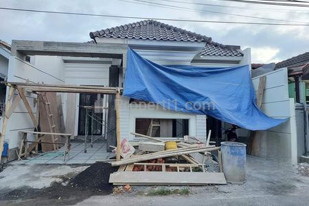 Dijual Rumah Baru Classic Modern di Kota Malang