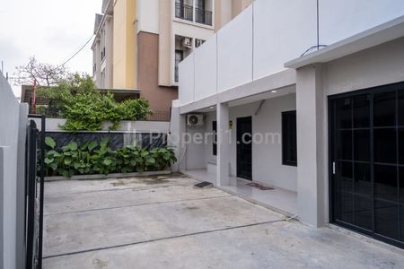 Dijual Rumah Kost 17 Kamar Furnish di Mampang Jakarta Selatan
