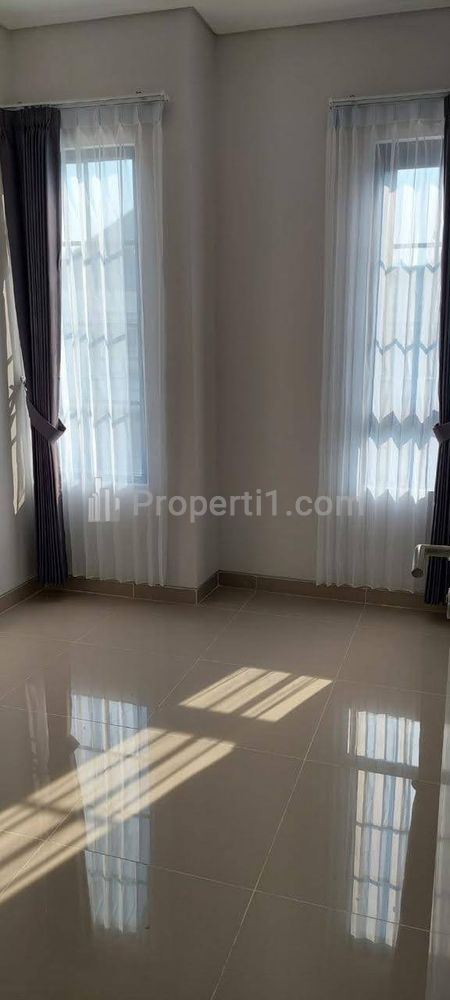Rumah Disewakan Mansion Nine Surabaya Barat Minimalis Siap Huni